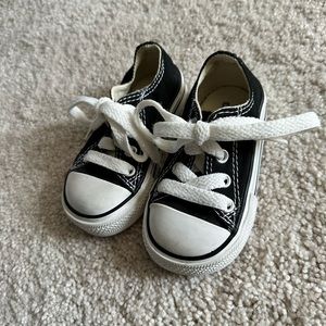 Toddler Converse Size 4